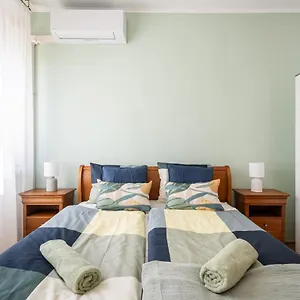  Apartment Prime Location